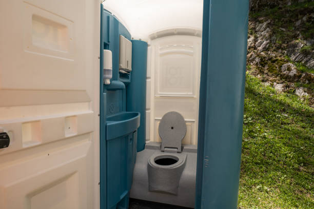 Best Luxury portable toilet rental  in Salmon Creek, WA